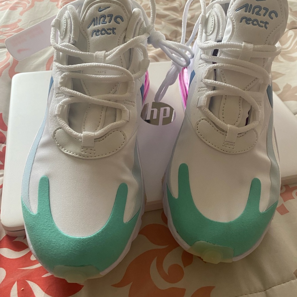 Nike Air Max 270 React - White and Mint